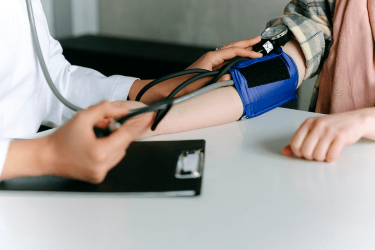 Hypertension and stress: is there a connection